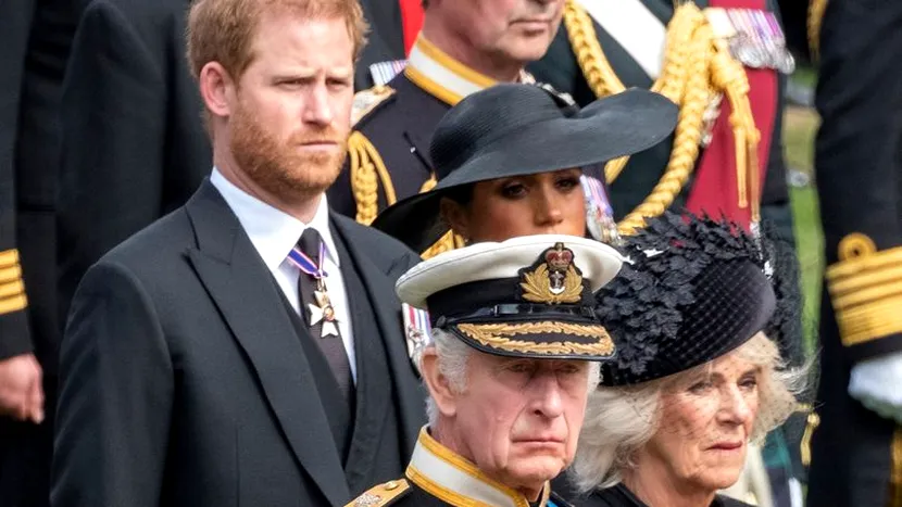 Harry și Meghan vor fi invitați la încoronarea regelui Charles, în ciuda documentarului Netflix
