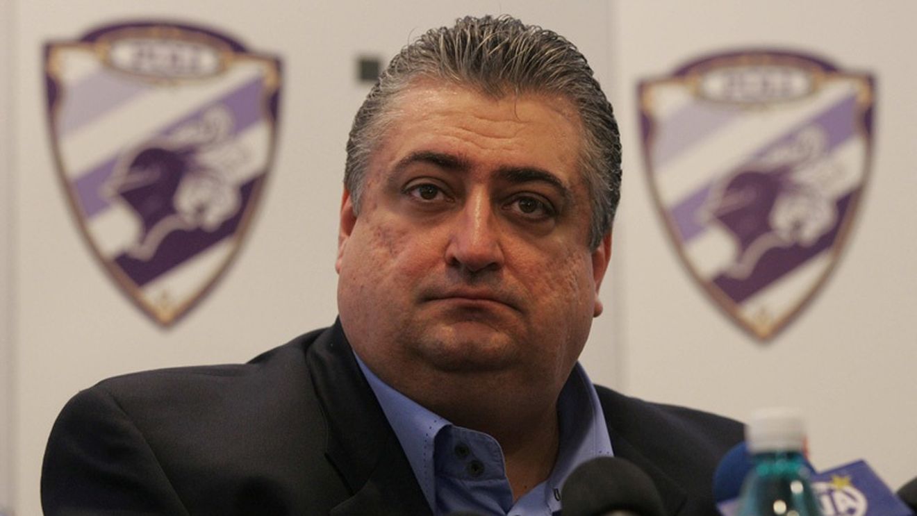 "Nu dau bani arbitrilor, suntem condamnați să jucăm ofensiv"