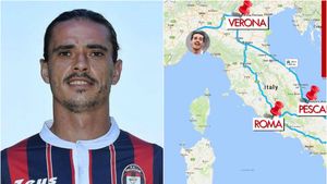 A conturat "cizma" Italiei prin echipele la care a evoluat. Visează la naționala lui Daum și visul cel mare este să își încheie cariera la "adevărata Universitatea Craiova". Totul despre Adrian Stoian. EXCLUSIV