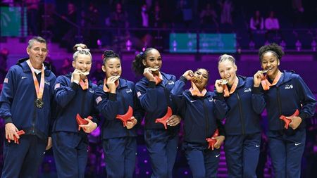 SUA-România 8-7 la titluri mondiale, dar noi nu am concurat! S-a încheiat concursul pe echipe la Mondialul de gimnastică artisitică de la Liverpool