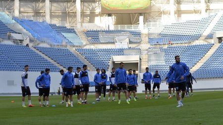 "Se putea și mai bun!". Jucătorii Craiovei n-au fost mulțumiți de gazonul de pe noul stadion 