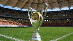 FOTO | Așa arată acum Supercupa României. Steaua și Astra se luptă pentru un trofeu nou