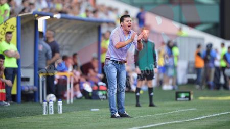 Contra acuză arbitrajul, dar încă speră: "Putem să marcăm mai mult în Olanda"