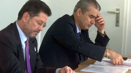 Cornel Dinu îl desființează pe Anghel Iordănescu, după ce nu a fost invitat la meciul de adio al Generației de Aur! „Cum să fiu frustrat pe un om care are mari probleme în a rosti corect o frază în limba română?”