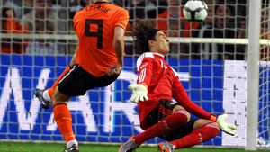 VIDEO** Olanda-Mexic 2-1! "Dublă" Van Persie