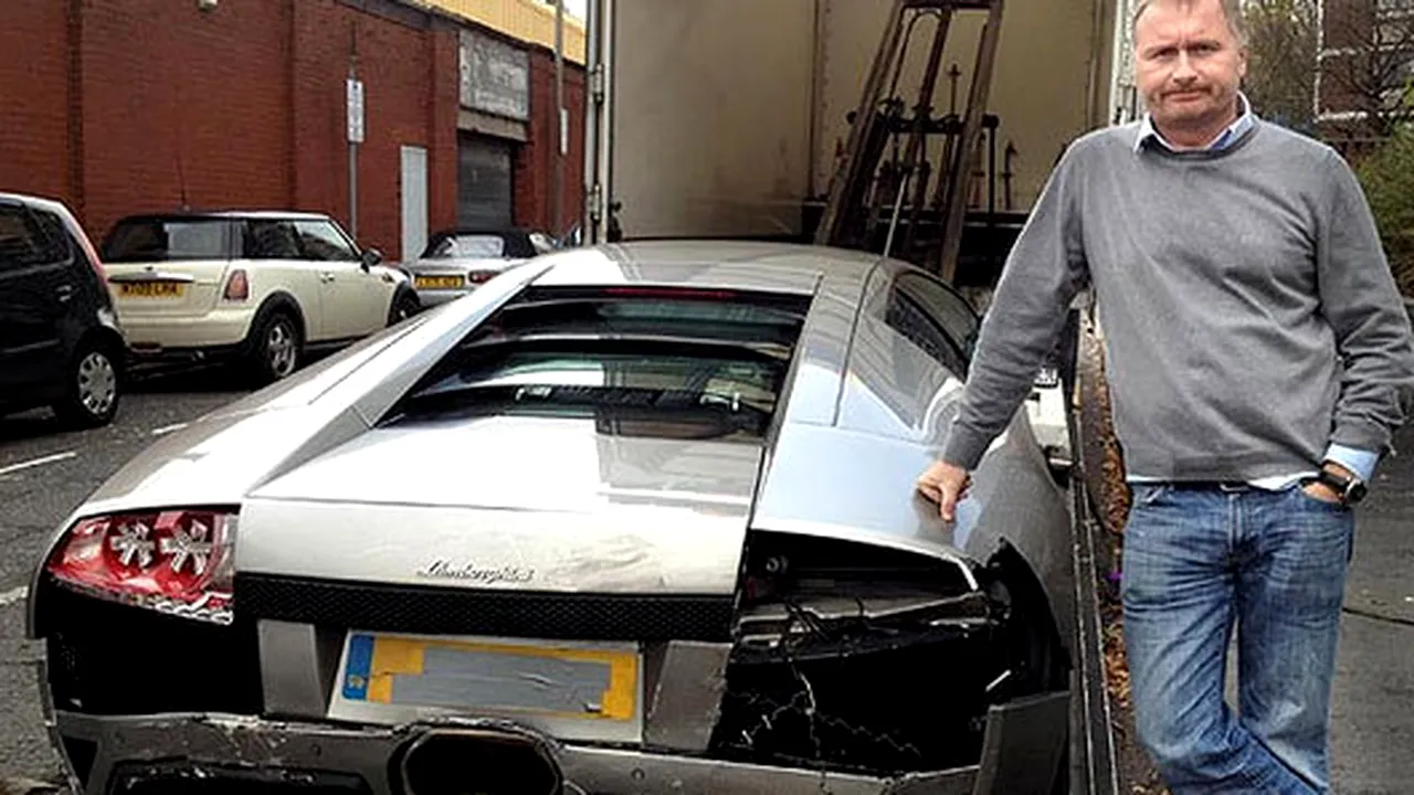 Și-a lăsat Lamborghini-ul la service în stare perfectă și când a venit să-l ridice a rămas mască! FOTO INCREDIBIL Cum i-a produs mecanicul pagube de 100.000 de euro: