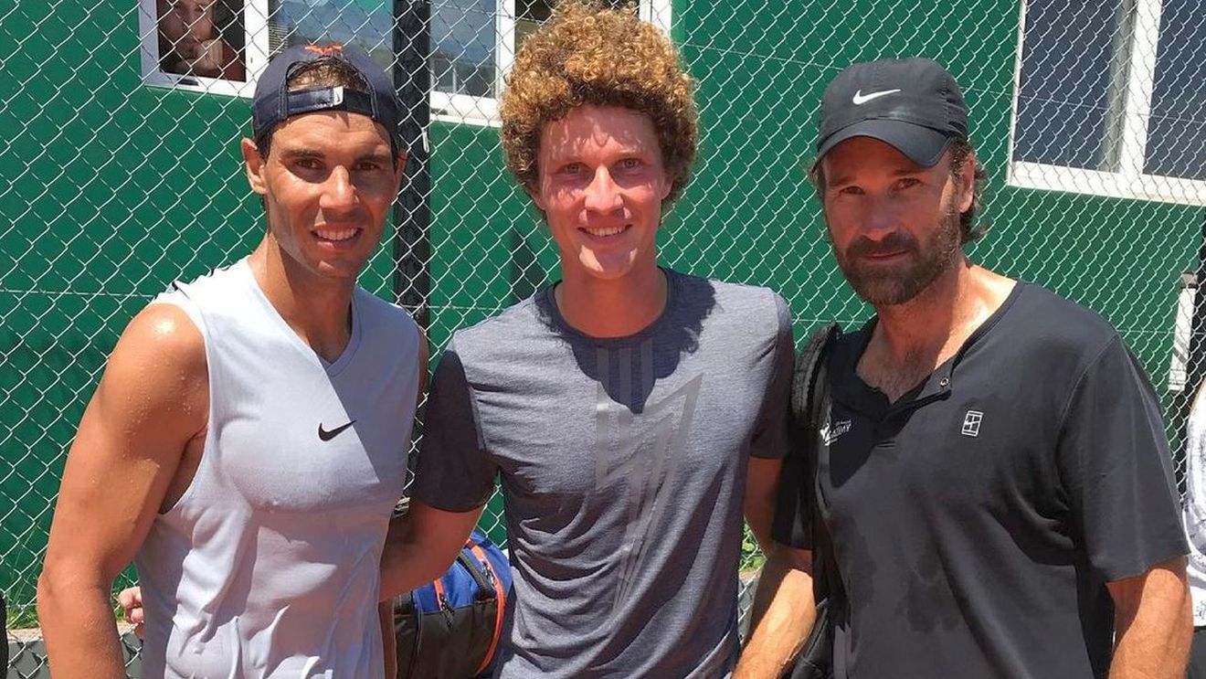 Lovitură dată de Simona Halep la Roland Garros! Cine e Vivien Cobo, noul partener al româncei | EXCLUSIV