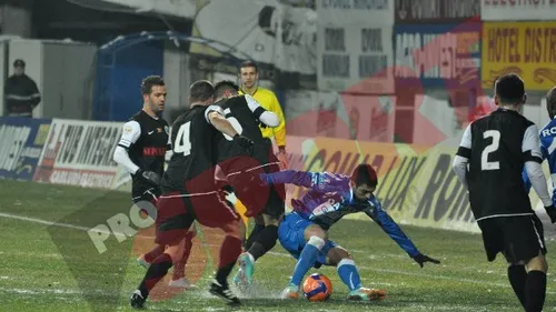 Trei eliminări, trei goluri anulate!** Gloria Bistrița - U Cluj 0-0!