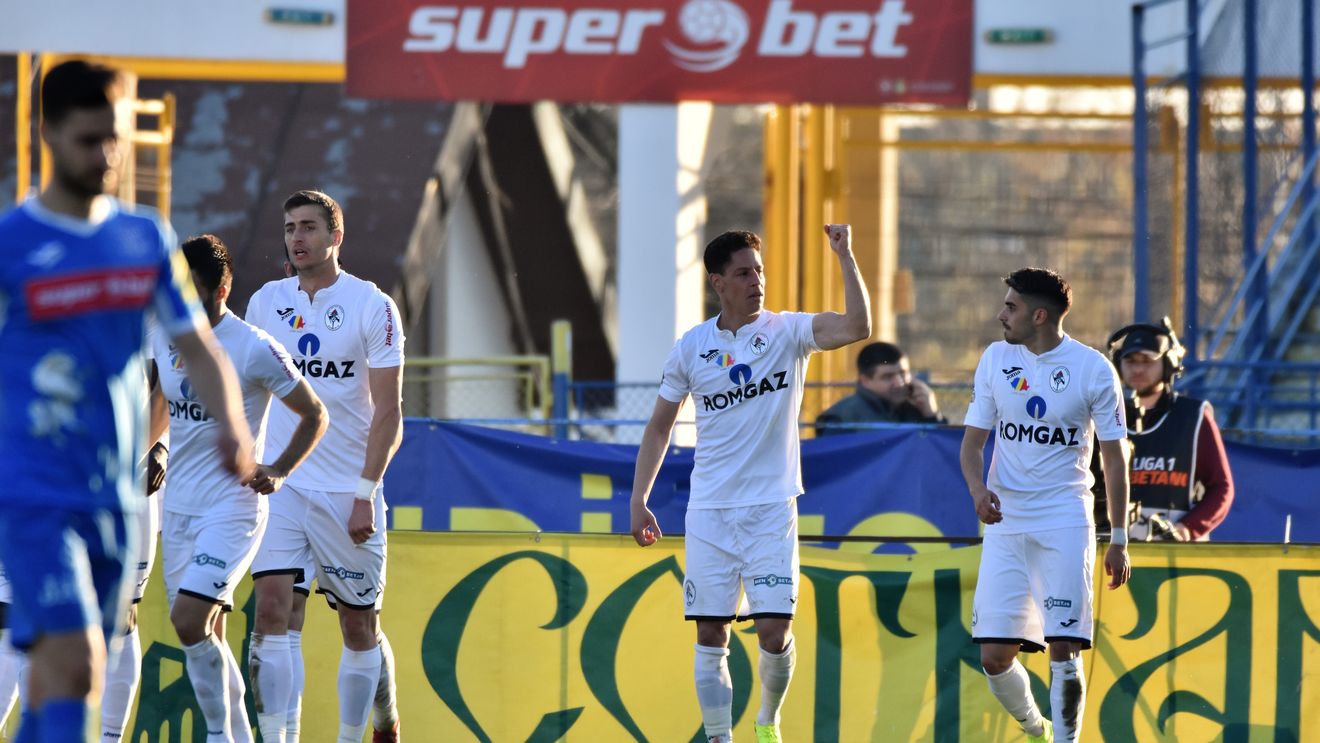 Olaru mai are de așteptat. El este următorul produs de export al Gazului: "L-am dorit și în trecut. Acum îl putem readuce în circuit, iar apoi va pleca în străinătate"