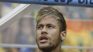 Neymar, luat la ochi de Dunga: "Nu voi mai permite jucătorilor să-și vopsească părul la națională. Nu vom juca pentru Neymar, el va juca pentru echipă"