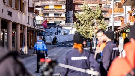 Președintele cantonului din Valais s-a prăbușit emoțional în timpul interviului despre catastrofa în care au murit 40 de oameni, în noaptea de Revelion