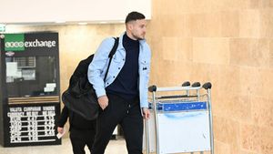 Reacție oficială despre transferul lui Dennis Politic în Superliga: „Acolo nu a dat randament, dar la Dinamo da”