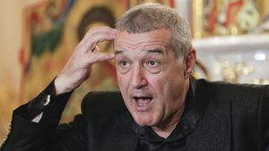 FCSB se desparte în vară de cinci jucători! Cine sunt fotbaliștii care se află pe „lista neagră” a patronului Gigi Becali și care este numele surpriză