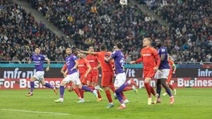 Marius Avram răspunde la o întrebare grea: care e diferența dintre hențul lui Albu la partida cu Farul față de hențul lui Adrian Șut la derby-ul cu FCSB? | ANALIZĂ ETAPA 17