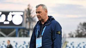 Atac la adresa lui Mircea Rednic! Un patron din Liga 1 l-a ironizat pe antrenorul lui Poli Iași: „E ca și cum te-ai dus la mort fără batistă!”