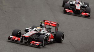 Lewis Hamilton: "Ca să mă maturizez trebuia să plec de acasă"