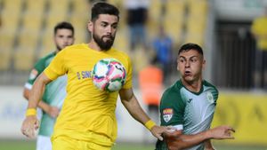 Petrolul, aproape de o nouă achiziție: un jucător format de club și care în 2011 reușea promovarea în Liga 1 cu echipa antrenată de Răchită