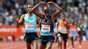 Circ pe pâine în atletism. Vernon l-a atacat pe Mo Farah după ce a fost sărit de pe lista de  la Birmingham: "Nu e un secret că Mo are aranjate curse ușoare acasă". Cum i-a răspuns Farah