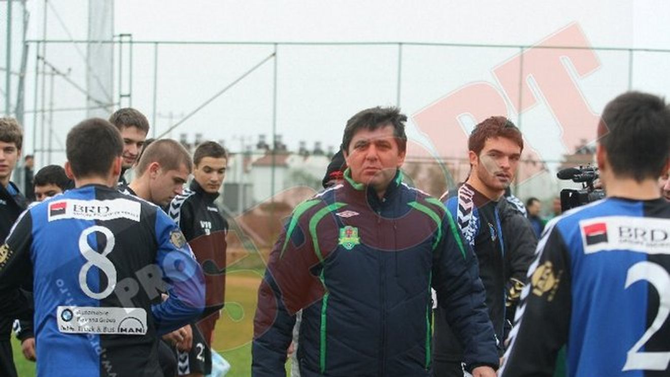Lăcătuș:** "Mulți jucători au nasul puțin cam sus față de cum erau în tur! Se văd campioni!"