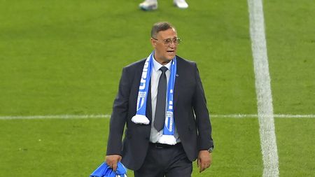 Atacantul adus cu surle şi trâmbiţe la Universitatea Craiova, Jovo Lukic, nu l-a impresionat la debut pe Rodion Cămătaru: „Mă aşteptam la mai mult". Ce spune „Cami" despre Koljic