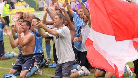 Brăneștiul ia Steaua peste picior!** Buzărin: "O să port blugi ca să nu îmi murdăresc costumul dacă vom îngenunchea"