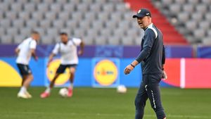 Românul campion cu Manchester City a dat verdictul despre postul care i-a cauzat o mare „problemă” lui Edi Iordănescu la EURO: „Asta e alegerea bună!”. VIDEO