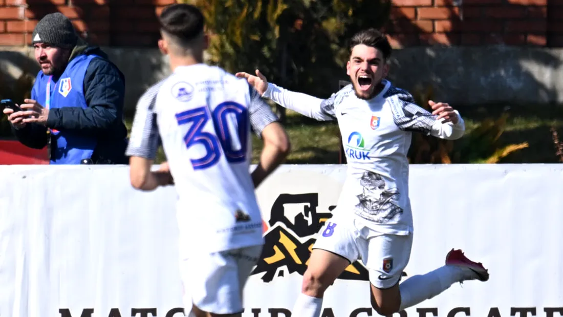 Opt jucători din Liga 2 sunt convocați pentru meciurile care i-ar putea aduce României U19 calificarea la EURO. Noutățile față de acțiunea precedentă sunt de la Steaua și Chindia