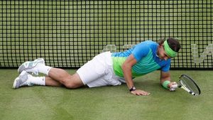 Rafa Nadal, eliminat în sferturi la Queens!