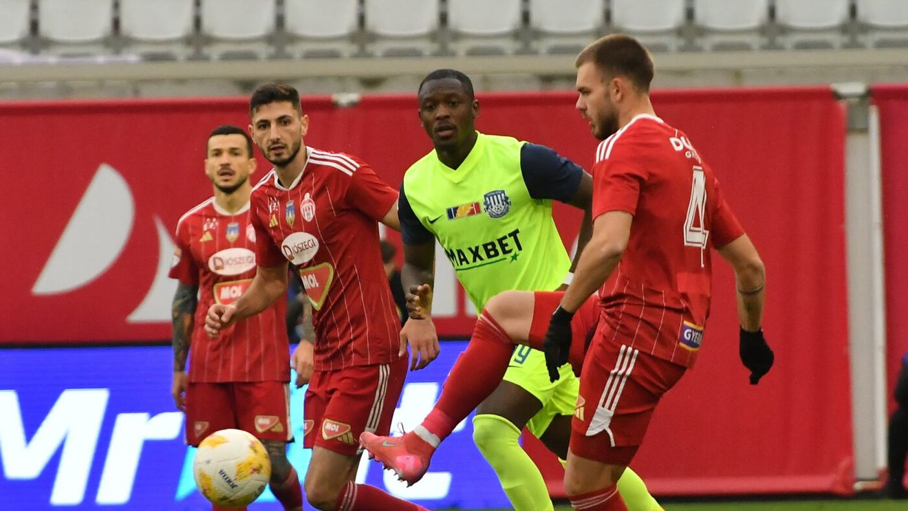 Licitație în Superliga! Fostul fundaș de la FCSB, ofertat de Dinamo și de nașul-antrenor de la FC Botoșani: „Nu semnează ca împușcatul”