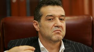 "Îmi permit eu multe 'aroganțe' față de fani, dar chiar să-l aduc pe Lucescu Jr. nu pot!"