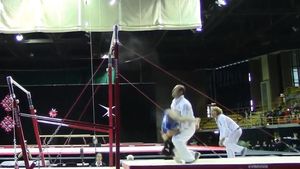 VIDEO | Interzis cardiacilor. Cum salvează un antrenor viața gimnastei pe care o pregătește. De două ori! 