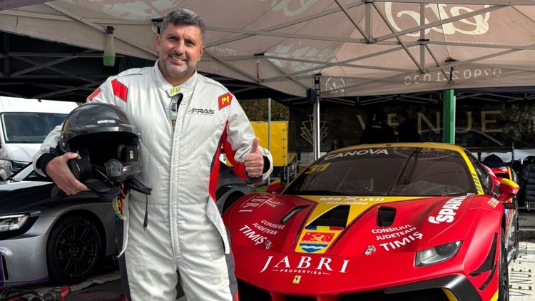 Marius Baciu e claustrofob dar s-a urcat în Ferrari pe circuitul de viteză în coastă: „Adrenalină maximă!”. EXCUSIV
