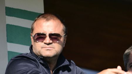 Prima reacție a lui Costel Orac după ce l-a lovit cu pumnul pe secundul de la CSA Steaua! Declarație ironică a legendei lui Dinamo: „Sunt și mare boxer, la ce fizic am! Dacă îl loveam cum zice, nu se mai ridica”