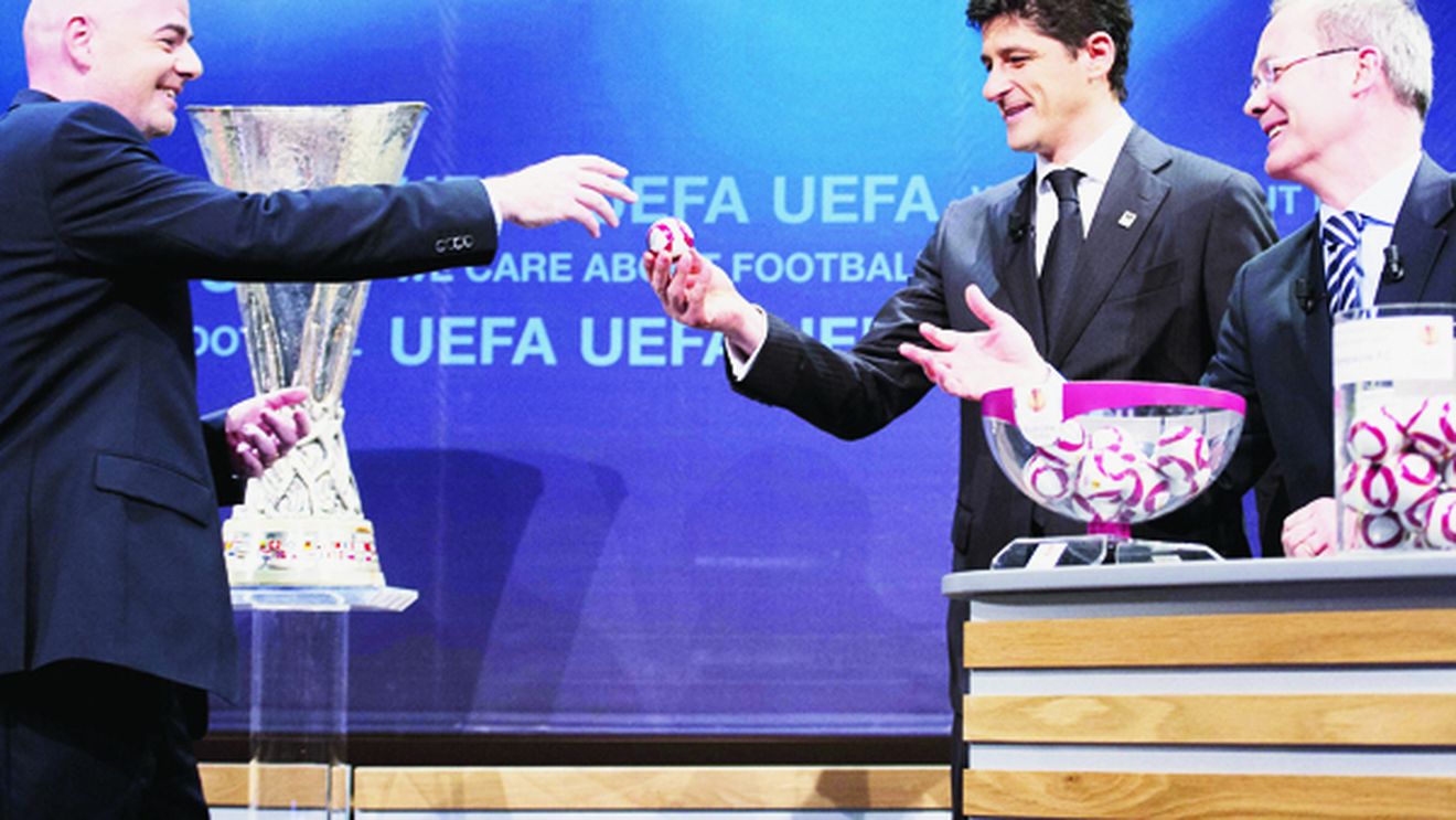 Senzație de deja-vu! Dacă trec de Twente, steliștii pot da tot peste Schalke!** Vezi tabloul complet al "16"-imilor