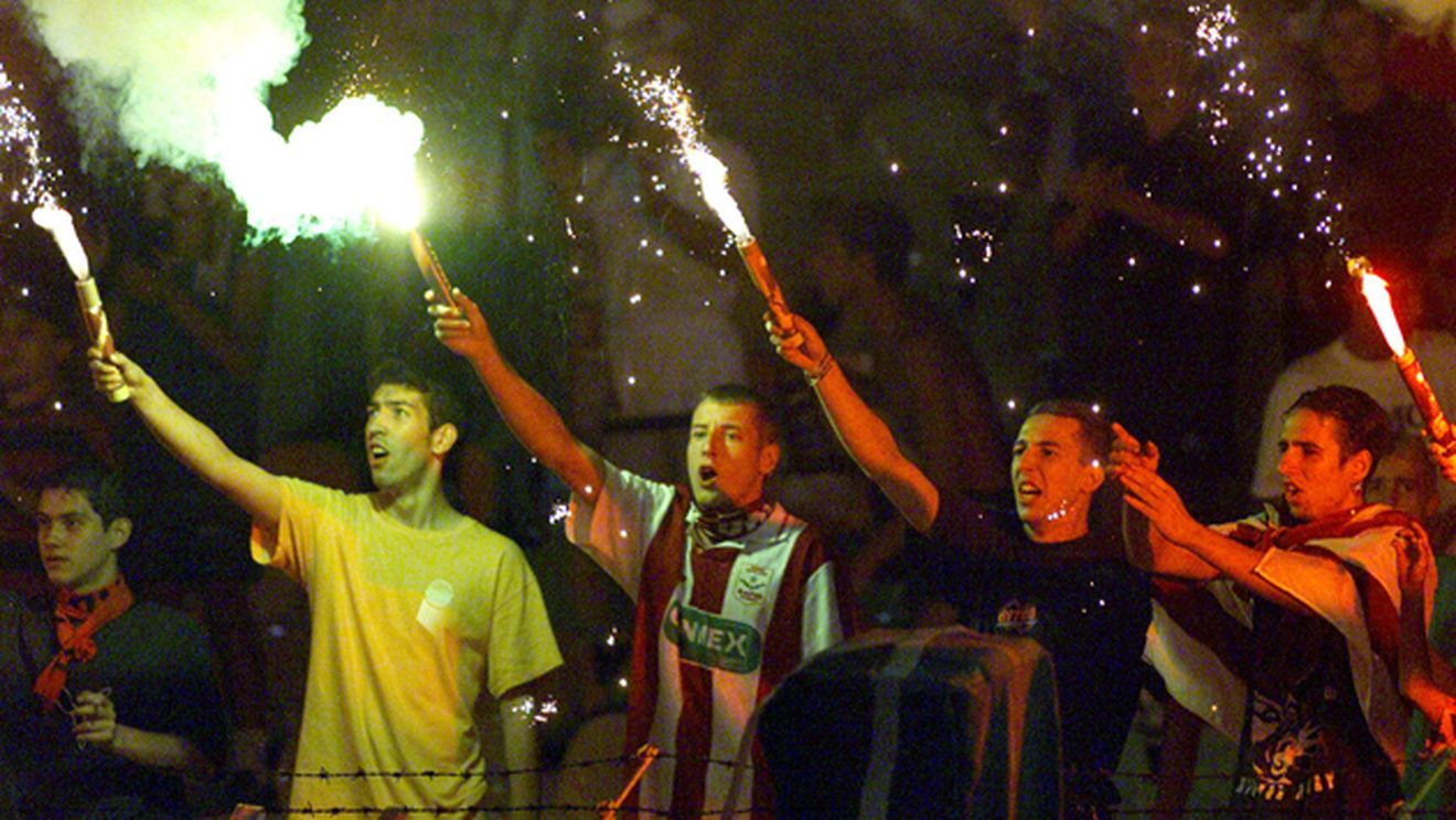 Vor să aprindă lumânări, nu torțe!** Rapidul joacă de Paște, fanii îl fac praf pe Dragomir