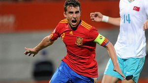 Wenger l-a ochit pe noul Fabregas! Vezi ce știe "Paco", minunea spaniolă de 16 ani!