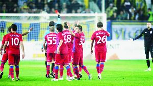 Va fi o judecată blândă!** Cu câte etape de suspendare ar putea scăpa Martinovic și Stanca, după eliminările din meciul cu Petrolul