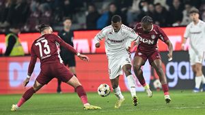 CFR Cluj - Rapid 1-0, în etapa 2 din play-off-ul Superligii. Echipa lui Pancu se apropie la 3 puncte de liderul Universitatea Craiova