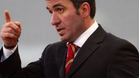 Hagi: "Mutu e gata să facă performanță"