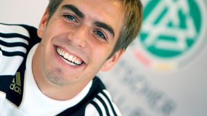 Lahm îi avertizează pe steliști: "Vrem trei puncte cu Steaua!"