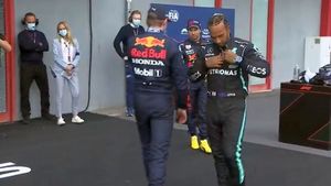 Scandal în Formula 1 înaintea Marelui Premiu al SUA! Max Verstappen l-a jignit pe Lewis Hamilton: „Idiot prost!” | VIDEO