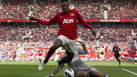 Anglia țipă: "TRIȘOR, TRIȘOR, TRIȘOR"** Welbeck a MIMAT, în mai puțin de o săptămână, două penalty-uri! VIDEO