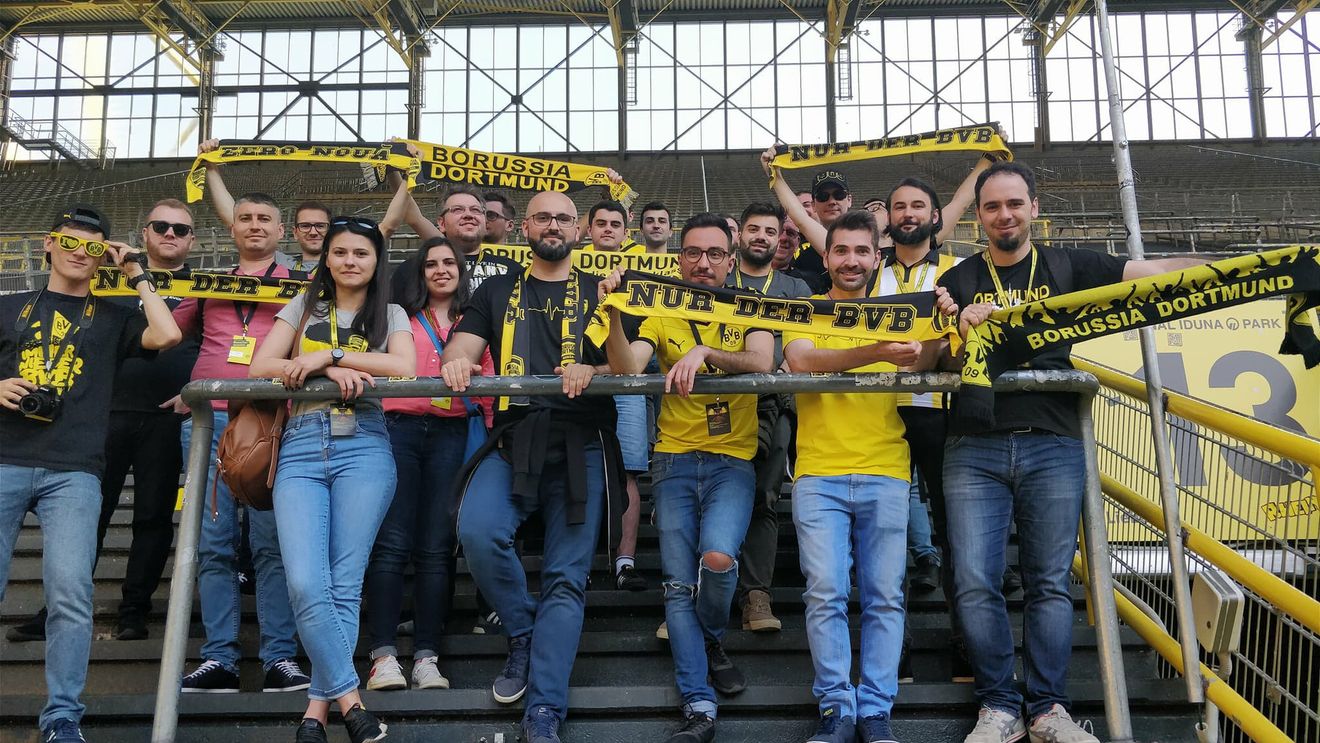 SPECIAL | "Zidul Galben" din România. "Am simțit că a venit Crăciunul pentru noi!". ProSport îți spune povestea fan clubului Borussia Dortmund. Ce mare fotbalist al nemților vine la București, cine a rămas o "instituție" și secretele unei deplasări în Dortmund