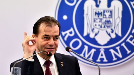 Verdictul lui Orban în războiul FCSB - CSA Steaua! Lovitură pentru Gigi Becali: „Nu e normal să se întâmple asta într-o țară democratică”