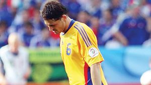 Codrea va fi titularizat în locul lui Rădoi la meciul cu Italia