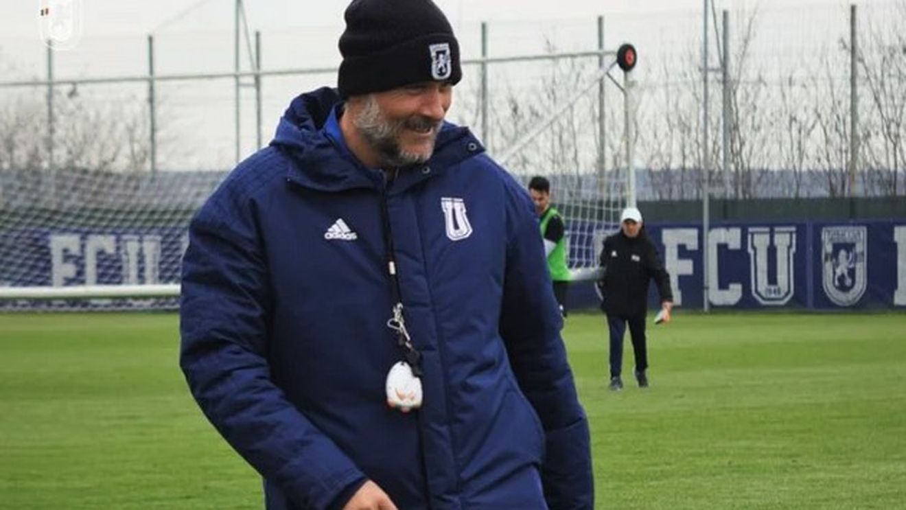 Reacția lui Lucian Burchel, directorul Școlii de Antrenori de la FRF, după ce Basarab Panduru a râs de Nicolo Napoli: „Poate că este bine să i se aducă un translator” | EXCLUSIV