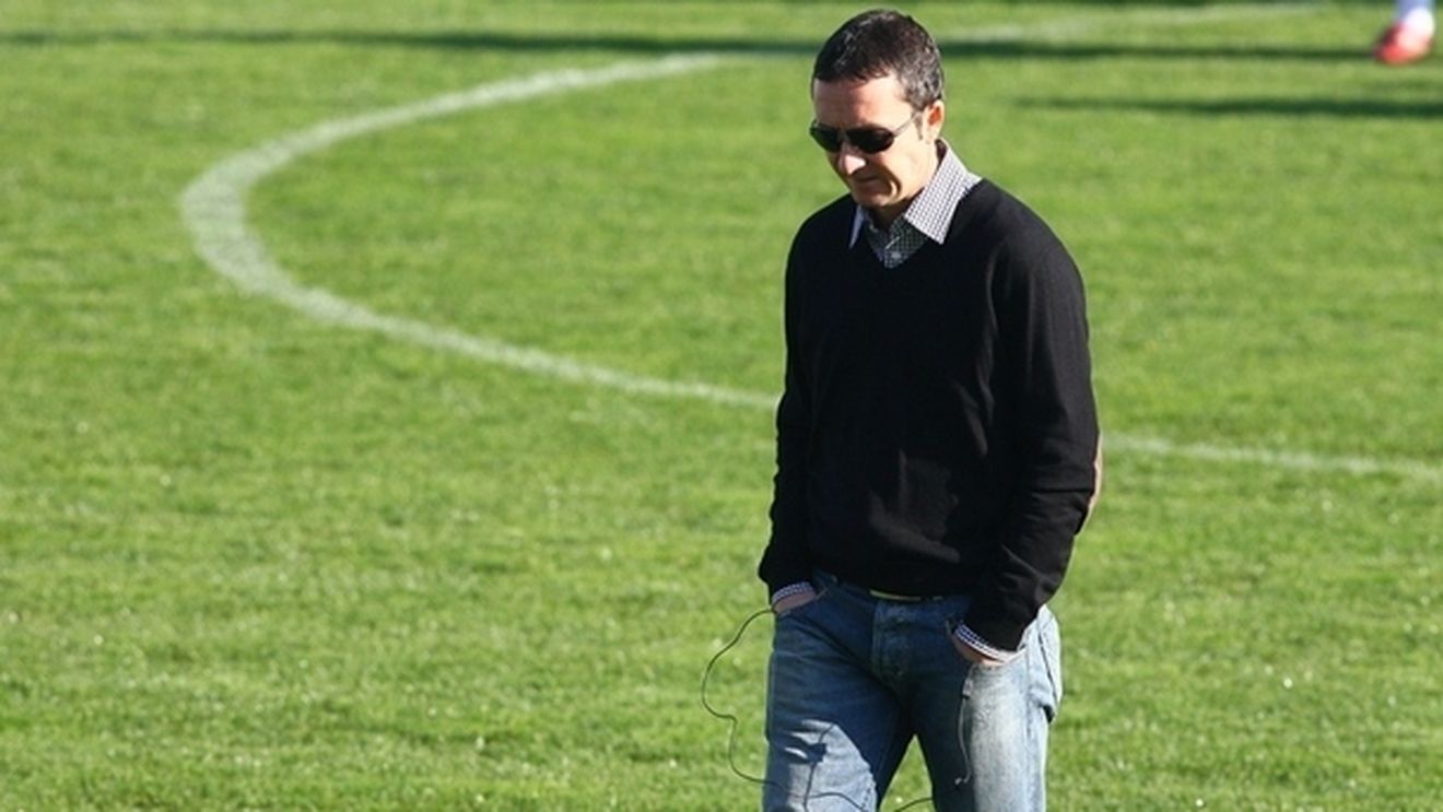 Pe ei a pus ochii Meme!** Un fundaș dreapta de 20 de ani și un jucător care a mai fost în Ghencea, pe lista Stelei!