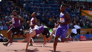 La 21 de ani, a devenit doar al șaselea britanic care coboră sub 10 secunde pe 100 de metri. Cursa Diamond League s-a terminat însă teribil pentru Gemili: a părăsit stadionul în scaun cu rotile și poate rata Campionatele Mondiale