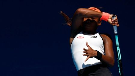 S-a stabilit prima semifinalistă de la Australian Open. Punctul turneului și dansul de final au ridicat fanii în picioare. VIDEO