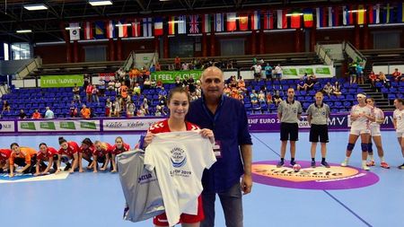 Premieră în ancheta SHR și ProSport. Rebeca Necula, o jucătoare care nu a împlinit încă 17 ani, a fost desemnată MVP-ul etapei a 16-a în Liga Florilor MOL